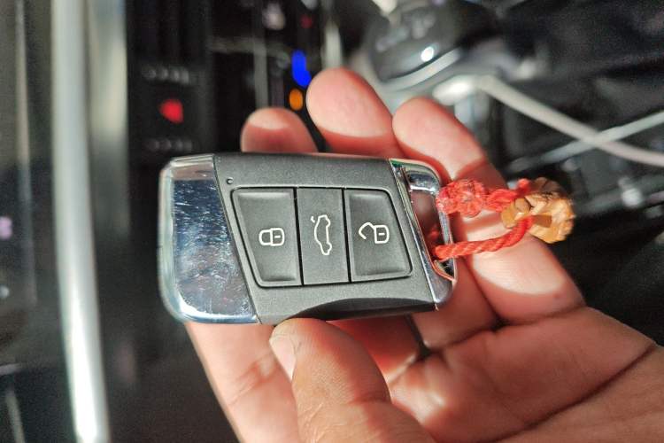 Used Volkswagen Passat 2025 Premium Version 380TSI Dragon Edition Vehicle Key