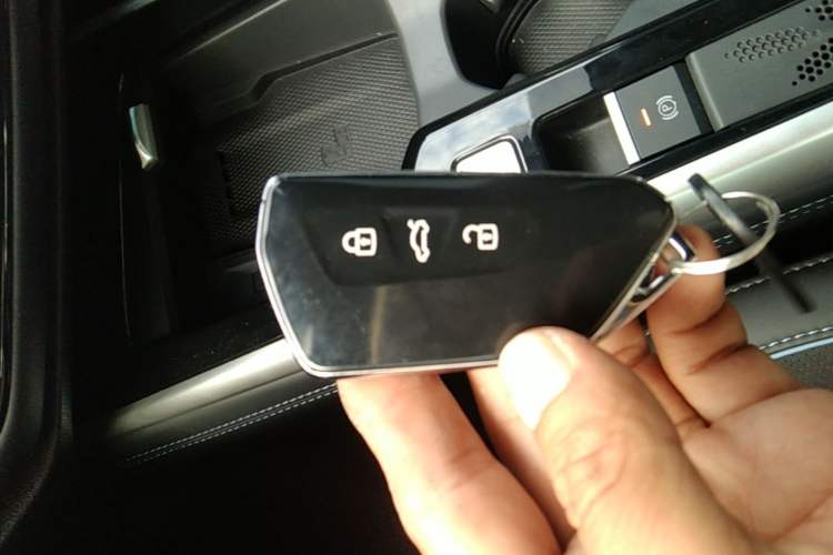 Used Volkswagen Passat 2025 Pro 380TSI Starry Dragon Luxury Edition Vehicle Key