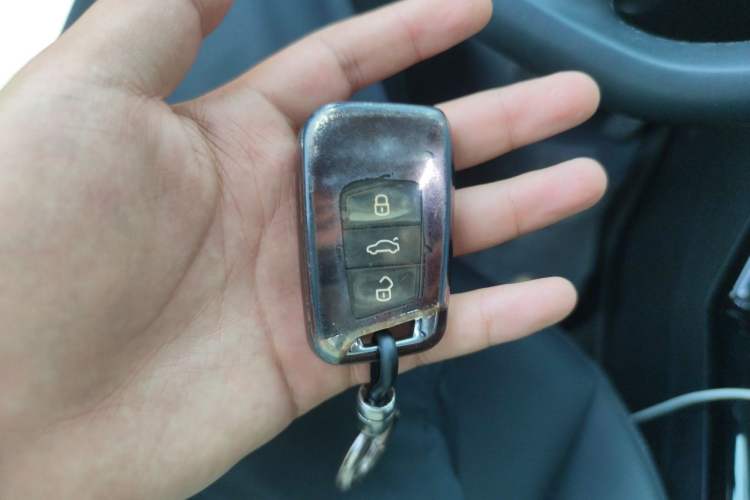 Used Volkswagen Passat 2025 Outstanding Model 380TSI Starry Dragon Glorious Edition Vehicle Key