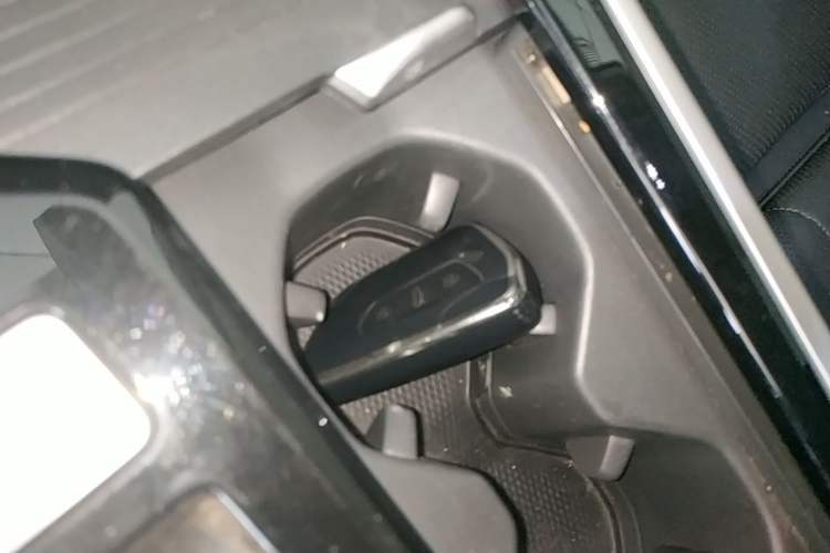Used Volkswagen Passat 2025 Pro 380TSI Dragon Glory Edition Vehicle Key