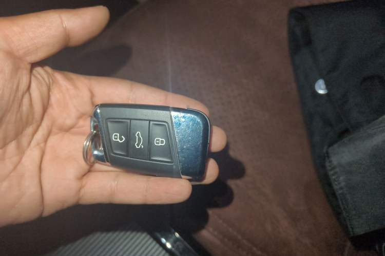 Used Volkswagen Passat 2025 Premium Version 380TSI Dragon Edition Vehicle Key