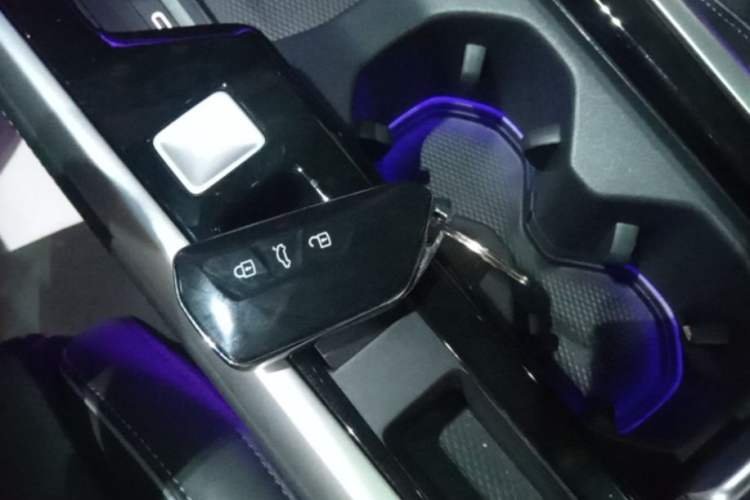 Used Volkswagen Passat 2025 Pro 380TSI Starry Dragon Edition Vehicle Key