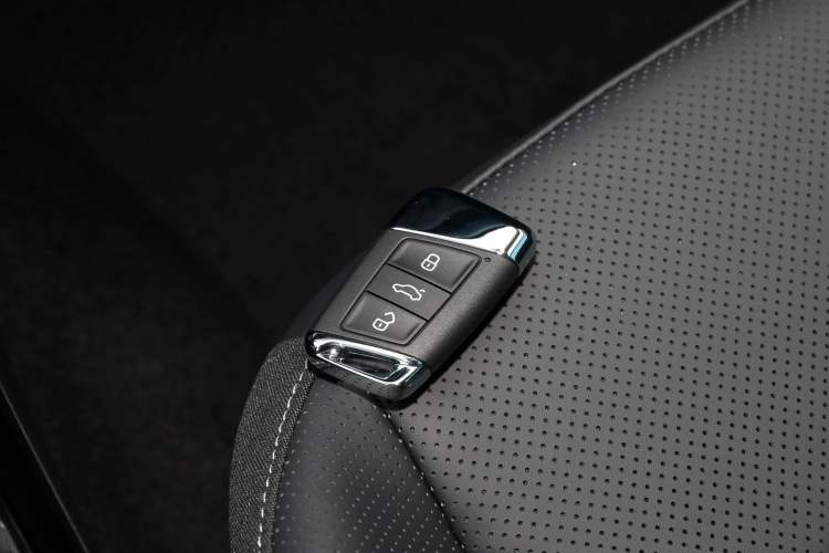 Used Volkswagen Passat 2025 Outstanding Model 380TSI Starry Dragon Edition Vehicle Key
