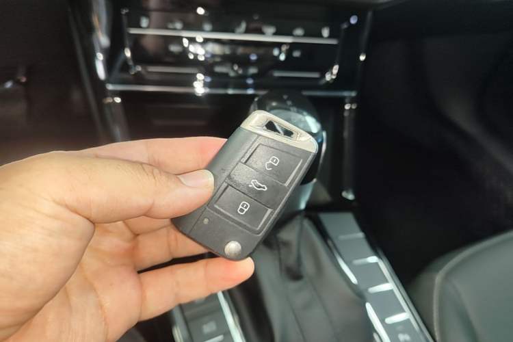 Used Volkswagen Passat 2025 Outstanding Model 330TSI Starry Elite Edition Vehicle Key