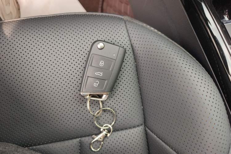 Used Volkswagen Passat 2025 Outstanding Model 330TSI Starry Elite Edition Vehicle Key