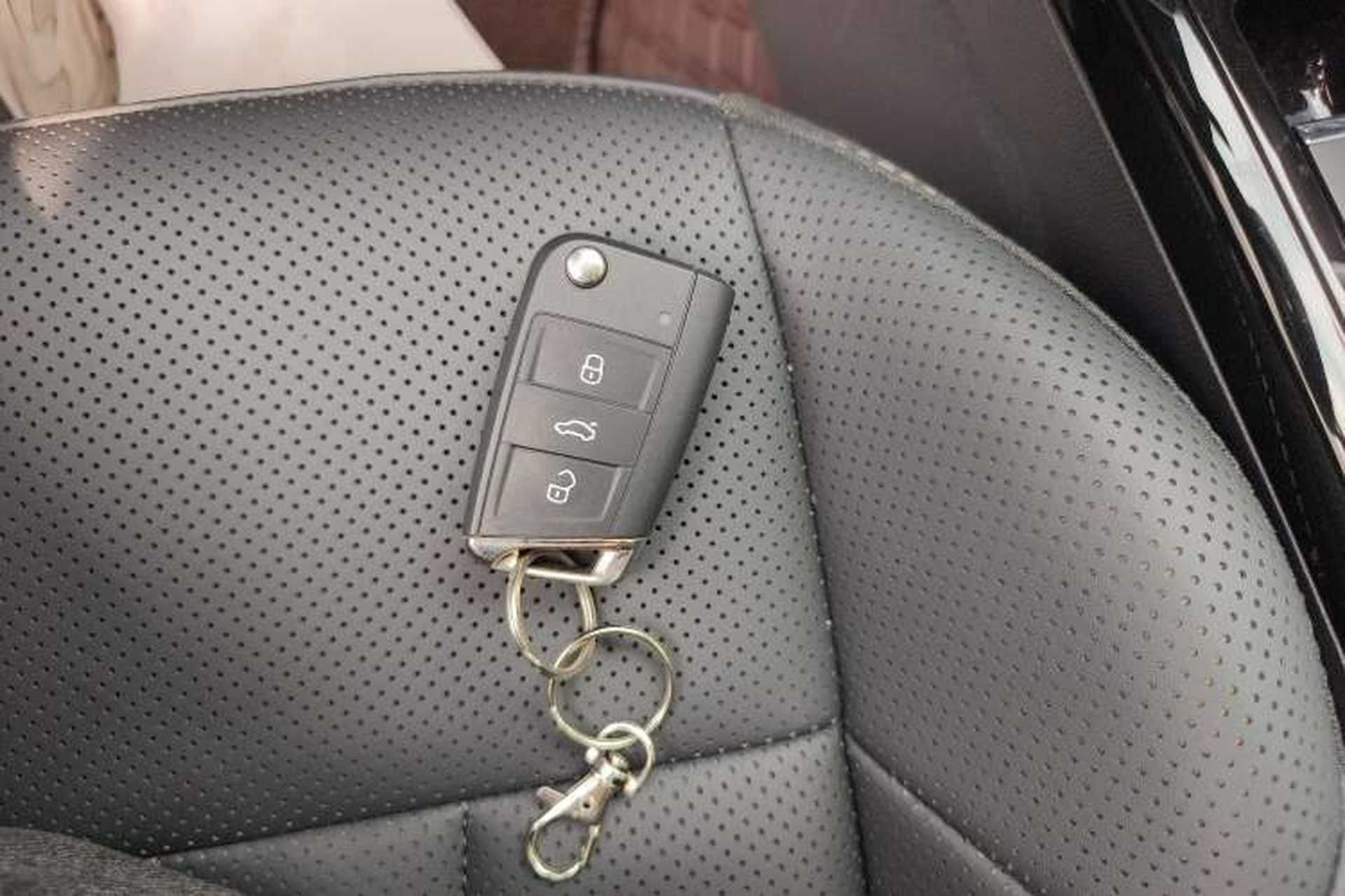 Used Volkswagen Passat 2025 Outstanding Model 330TSI Starry Elite Edition Vehicle Key
