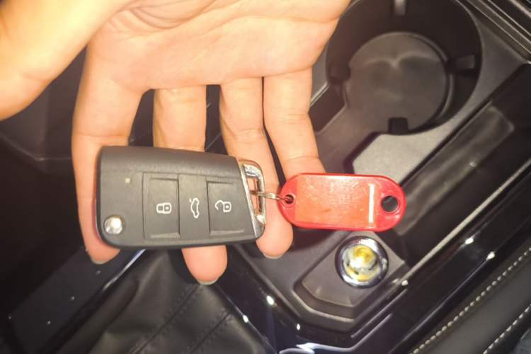 Used Volkswagen Passat 2025 Outstanding Model 380TSI Starry Dragon Edition Vehicle Key