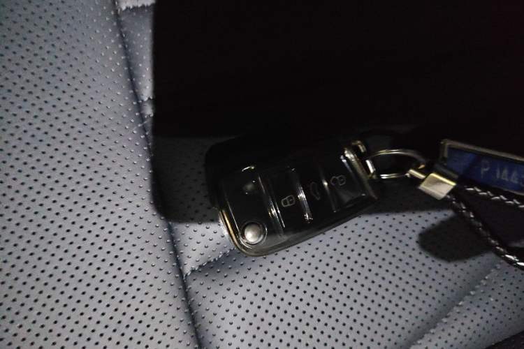 Used Volkswagen Passat 2025 Outstanding Model 330TSI Starry Elite Edition Vehicle Key