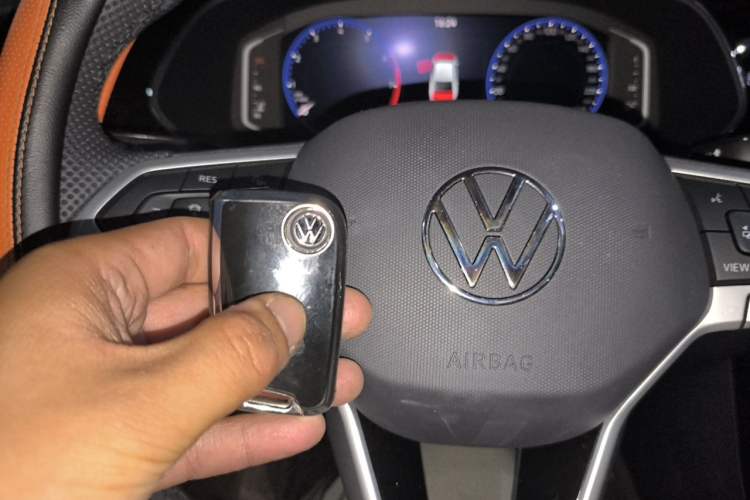 Used Volkswagen Passat 2025 Outstanding Model 380TSI Starry Dragon Glorious Edition Vehicle Key