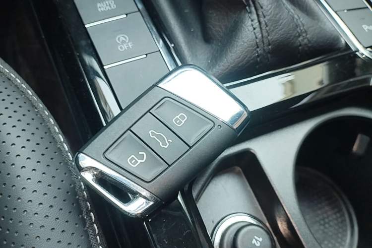 Used Volkswagen Passat 2025 Outstanding Model 380TSI Starry Dragon Edition Vehicle Key