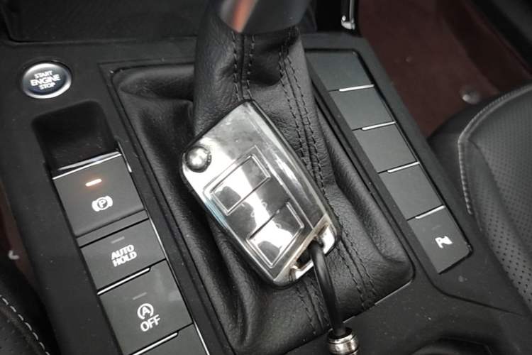 Used Volkswagen Passat 2025 Premium Version 380TSI Dragon Edition Vehicle Key