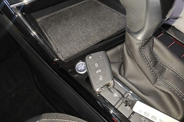 Used Volkswagen Passat 2025 Premium Version 380TSI Dragon Edition Vehicle Key