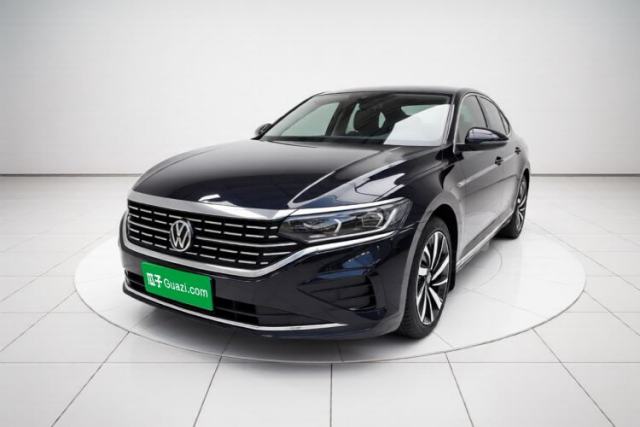 Volkswagen Passat 2025 Outstanding Model 380TSI Dragon Glory Edition usado