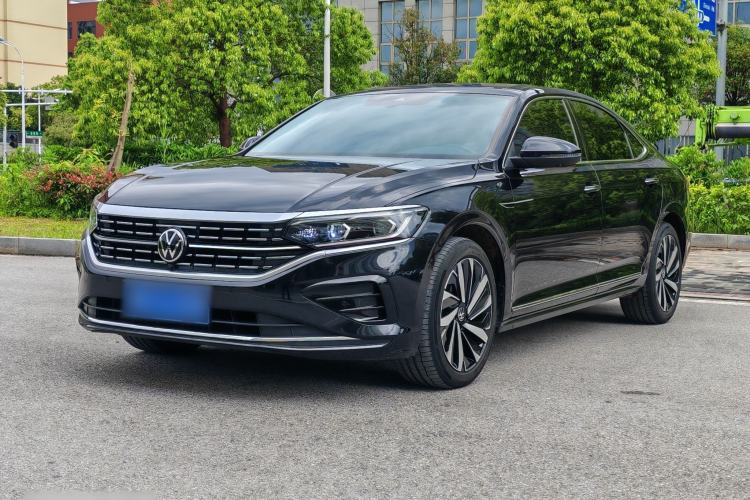 Used Volkswagen Passat 2025 Outstanding Model 380TSI Dragon Glory Edition Guazi used car, China used car export, Used car for sale, Used Volkswagen cars, Cheapest cars for sale