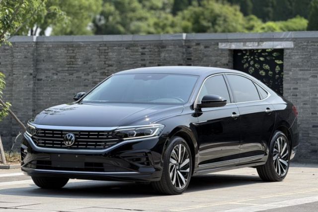 Used Volkswagen Passat 2025 Outstanding Model 380TSI Dragon Glory Edition
