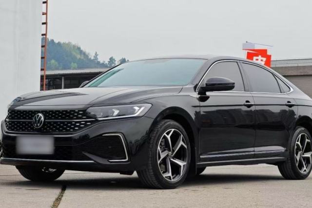 Used Volkswagen Passat 2025 Outstanding Model 330TSI Starry Elite Edition