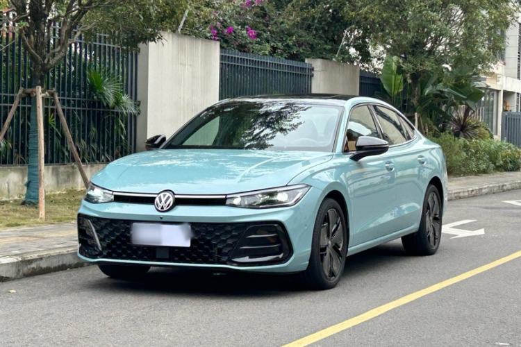 Used Volkswagen Passat 2025 Pro 380TSI Starry Dragon Luxury Edition Guazi used car, China used car export, Used car for sale, Used cars, Cheapest cars for sale