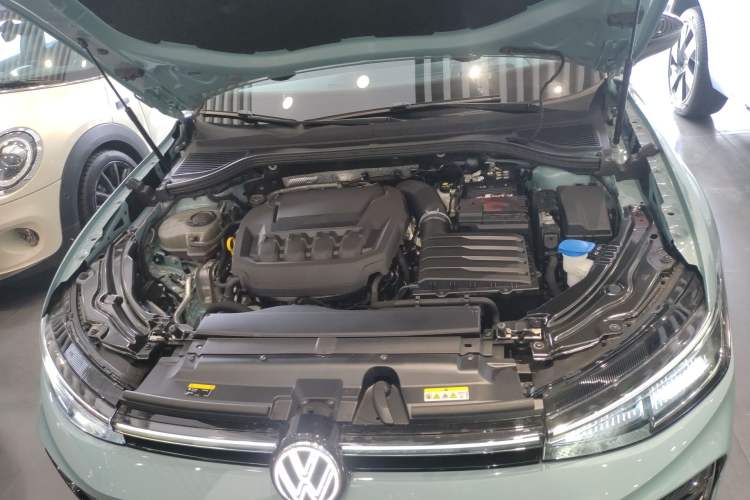 Used Volkswagen Passat 2025 Pro 380TSI Starry Dragon Luxury Edition Engine Bay