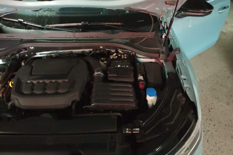 Used Volkswagen Passat 2025 Pro 380TSI Starry Dragon Luxury Edition Engine Bay Left
