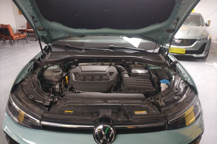 Used Volkswagen Passat 2025 Pro 380TSI Starry Dragon Luxury Edition Engine Bay