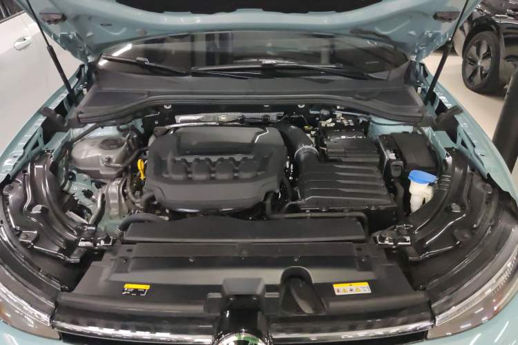 Used Volkswagen Passat 2025 Pro 380TSI Starry Dragon Luxury Edition Engine Bay