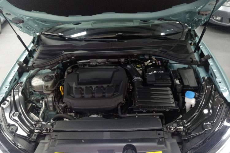 Used Volkswagen Passat 2025 Pro 380TSI Starry Dragon Luxury Edition Engine Bay