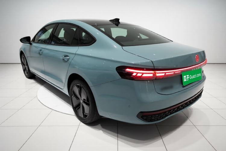 Used Volkswagen Passat 2025 Pro 380TSI Starry Dragon Luxury Edition Exterior 2