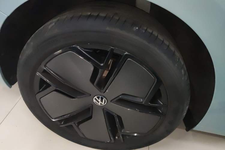 Used Volkswagen Passat 2025 Pro 380TSI Starry Dragon Luxury Edition Exterior 5