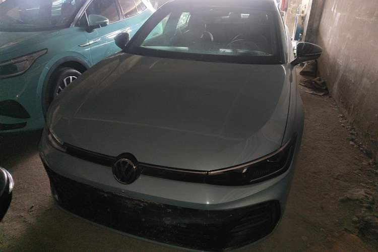 Used Volkswagen Passat 2025 Pro 380TSI Starry Dragon Luxury Edition Front