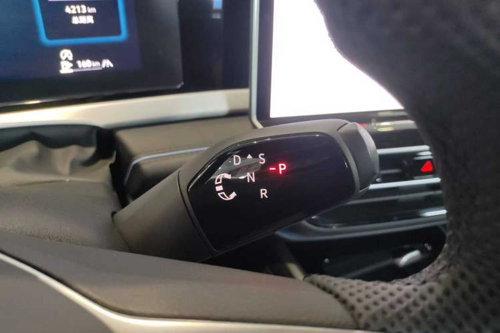 Used Volkswagen Passat 2025 Pro 380TSI Starry Dragon Luxury Edition Gear Lever
