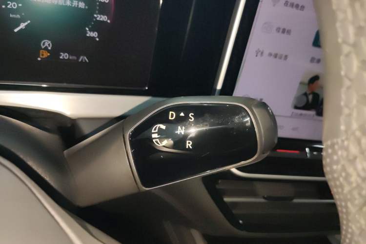 Used Volkswagen Passat 2025 Pro 380TSI Starry Dragon Luxury Edition Gear Lever