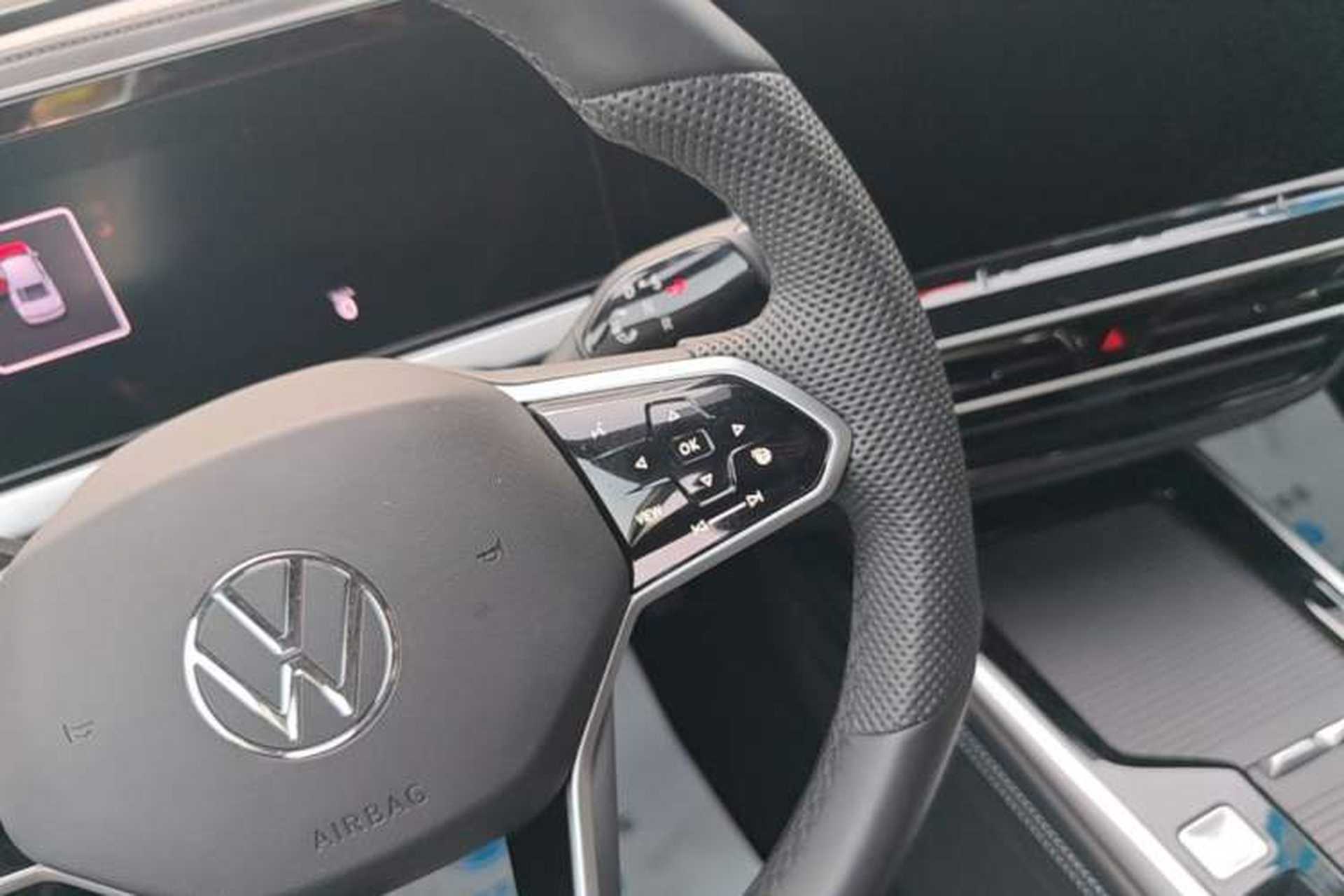 Used Volkswagen Passat 2025 Pro 380TSI Starry Dragon Luxury Edition Gear Lever