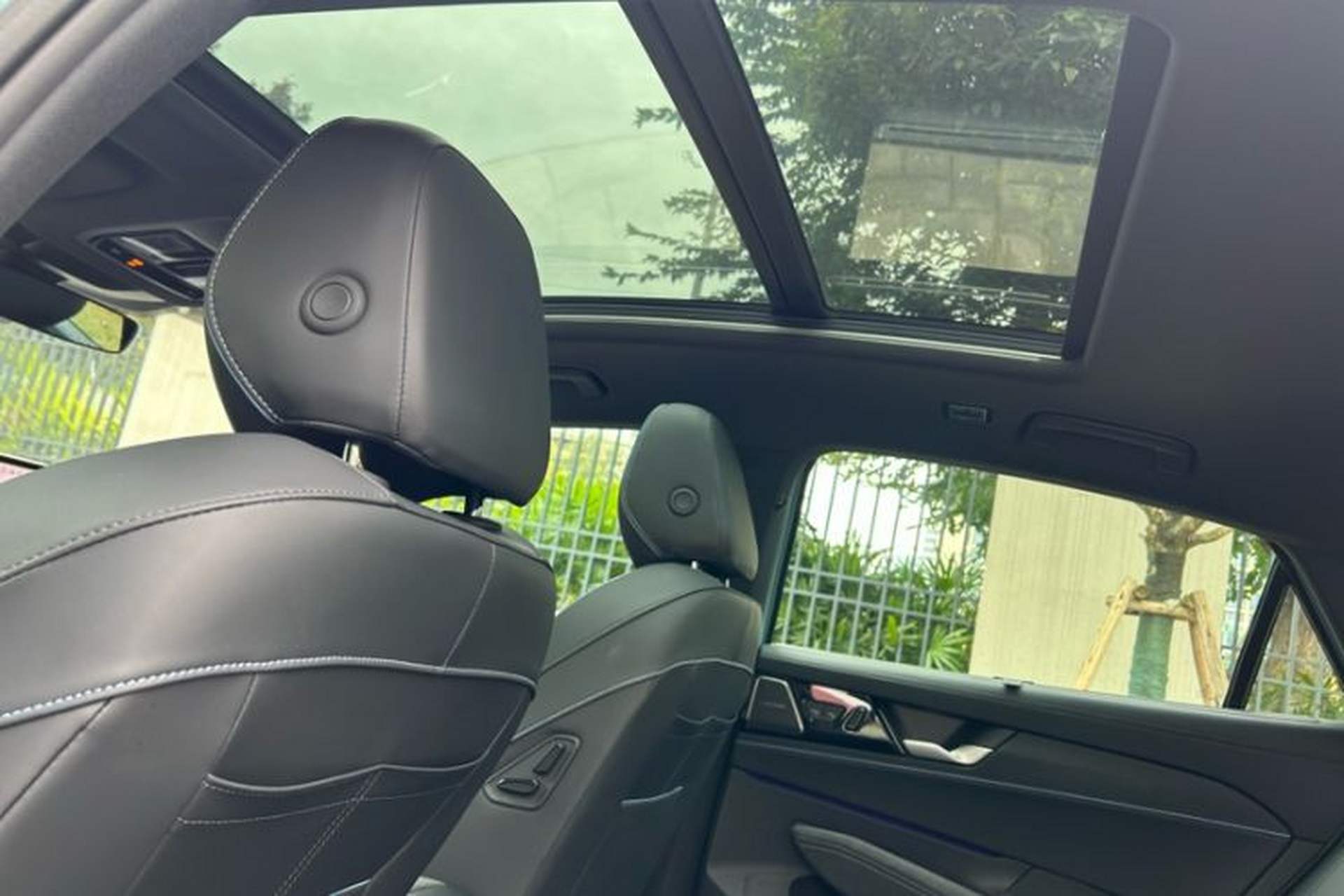 Used Volkswagen Passat 2025 Pro 380TSI Starry Dragon Luxury Edition Headliner