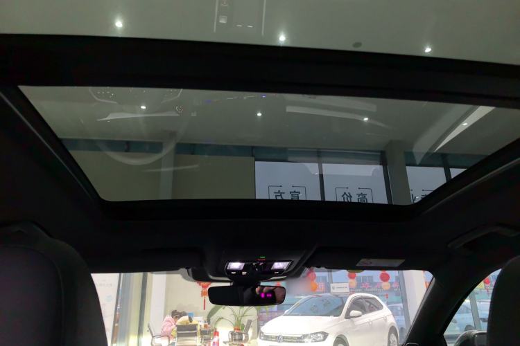 Used Volkswagen Passat 2025 Pro 380TSI Starry Dragon Luxury Edition Headliner
