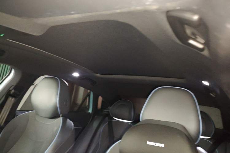 Used Volkswagen Passat 2025 Pro 380TSI Starry Dragon Luxury Edition Headliner
