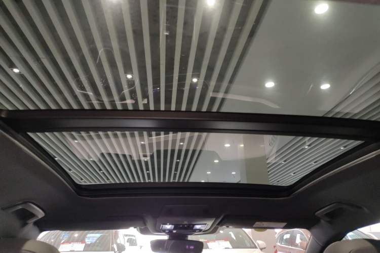 Used Volkswagen Passat 2025 Pro 380TSI Starry Dragon Luxury Edition Headliner