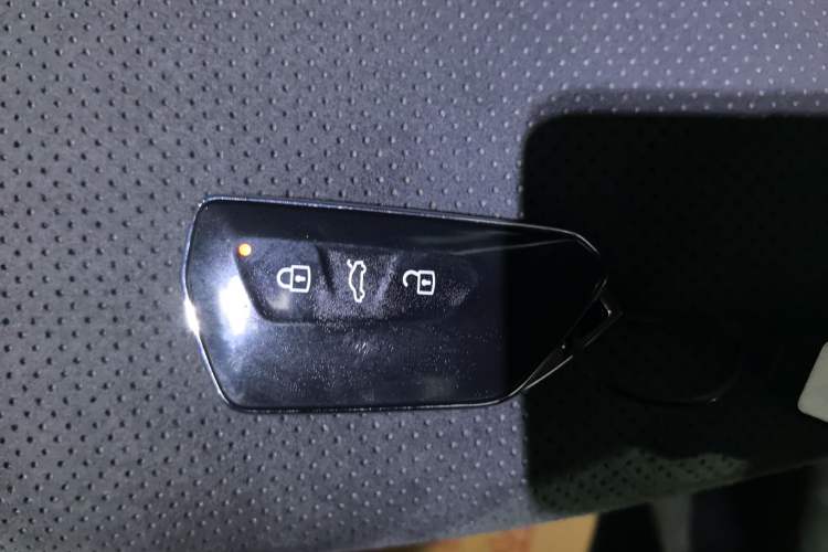 Used Volkswagen Passat 2025 Pro 380TSI Starry Dragon Luxury Edition Interior 1