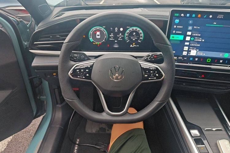 Used Volkswagen Passat 2025 Pro 380TSI Starry Dragon Luxury Edition Interior 2