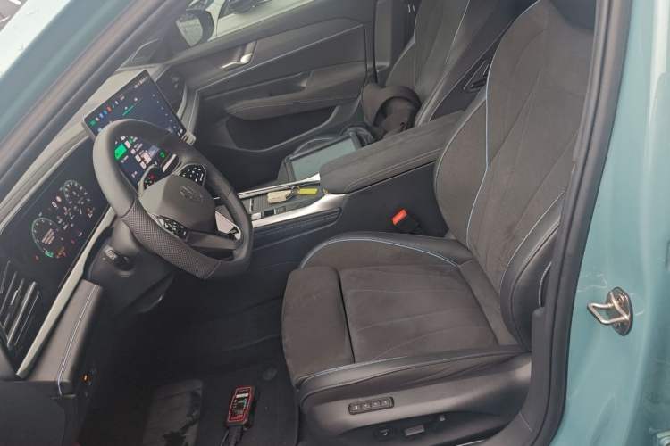 Used Volkswagen Passat 2025 Pro 380TSI Starry Dragon Luxury Edition Interior 3