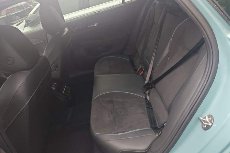 Used Volkswagen Passat 2025 Pro 380TSI Starry Dragon Luxury Edition Interior 5