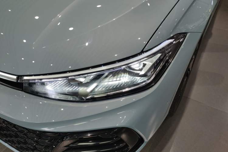 Used Volkswagen Passat 2025 Pro 380TSI Starry Dragon Luxury Edition Left Front Headlight