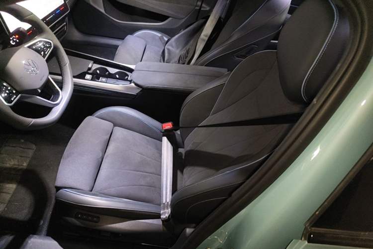 Used Volkswagen Passat 2025 Pro 380TSI Starry Dragon Luxury Edition Left Front Seat