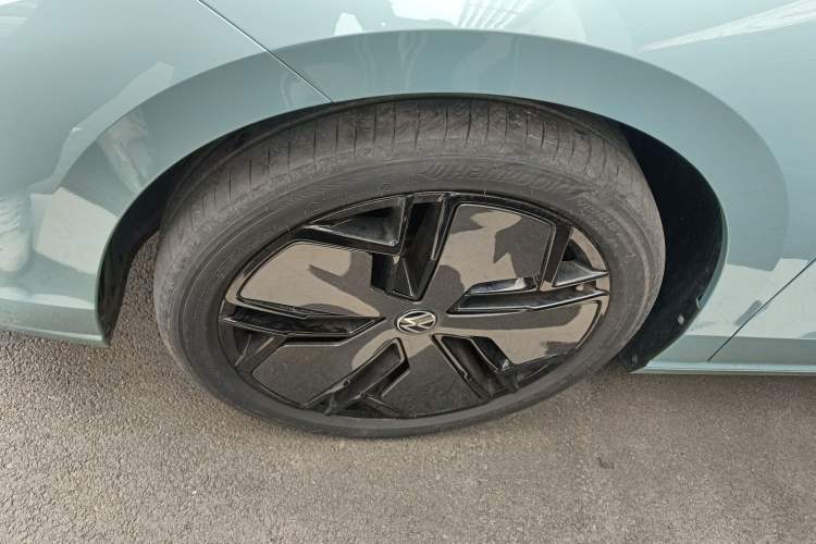 Used Volkswagen Passat 2025 Pro 380TSI Starry Dragon Luxury Edition Left Front Wheel Hub