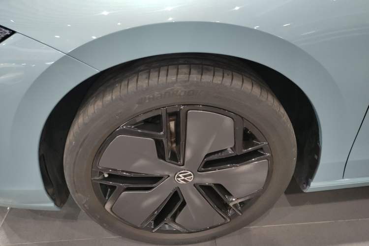 Used Volkswagen Passat 2025 Pro 380TSI Starry Dragon Luxury Edition Left Front Wheel Hub