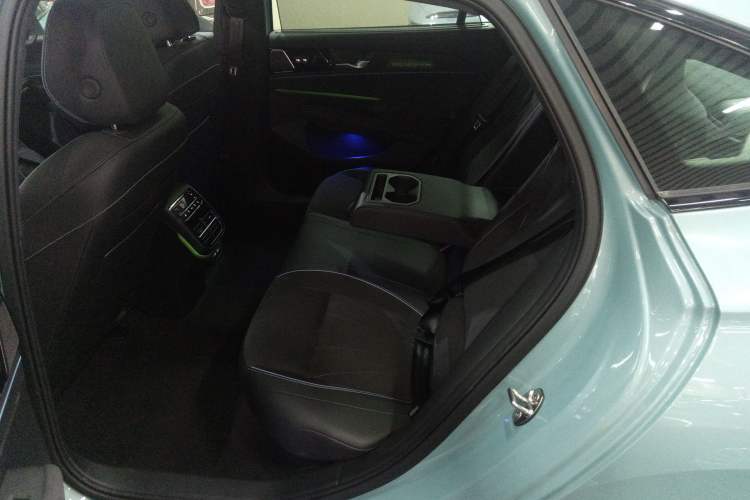 Used Volkswagen Passat 2025 Pro 380TSI Starry Dragon Luxury Edition Left Rear Seat
