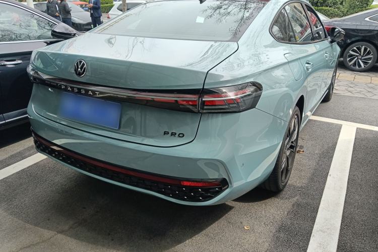 Used Volkswagen Passat 2025 Pro 380TSI Starry Dragon Luxury Edition Rear Right 45 Deg