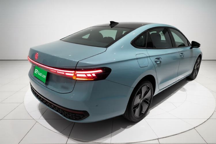 Used Volkswagen Passat 2025 Pro 380TSI Starry Dragon Luxury Edition Rear Right 45 Deg