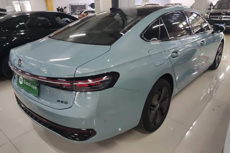 Used Volkswagen Passat 2025 Pro 380TSI Starry Dragon Luxury Edition Rear Right 45 Deg