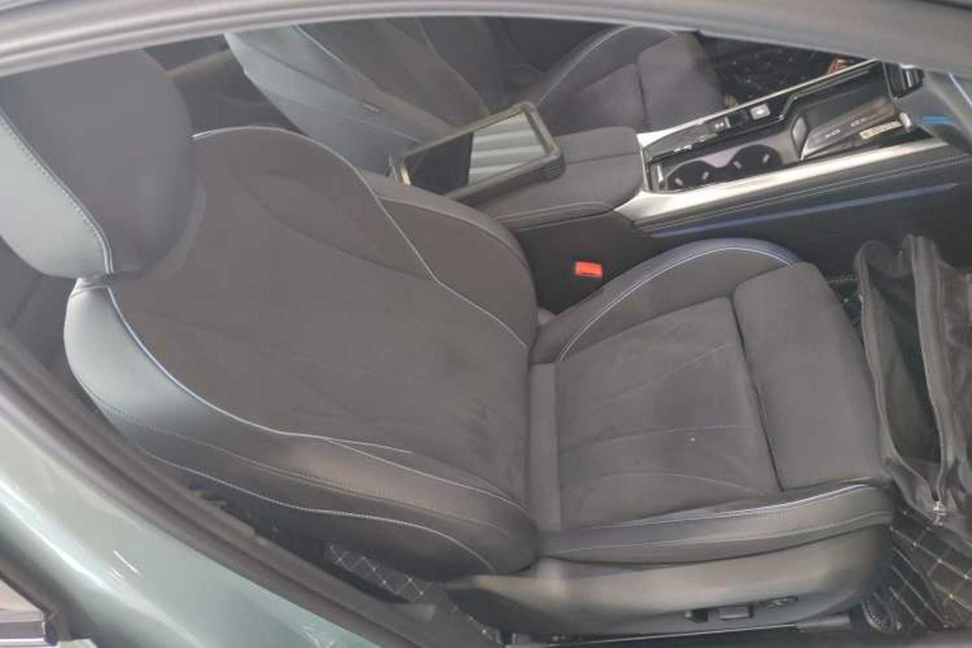 Used Volkswagen Passat 2025 Pro 380TSI Starry Dragon Luxury Edition Right Front Seat