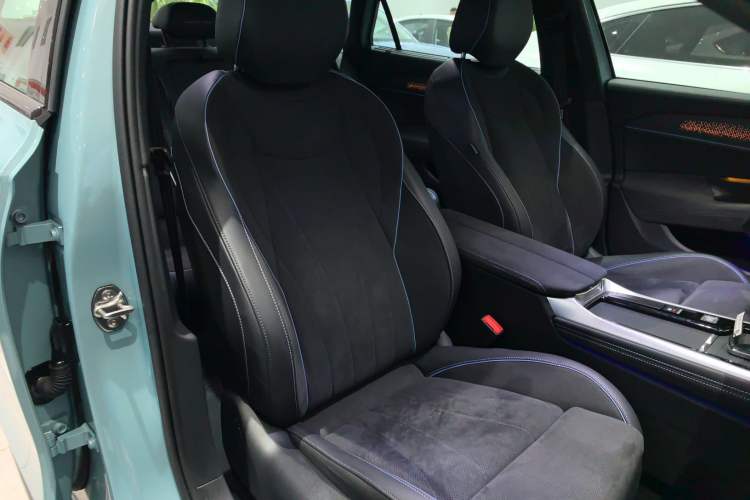 Used Volkswagen Passat 2025 Pro 380TSI Starry Dragon Luxury Edition Right Front Seat
